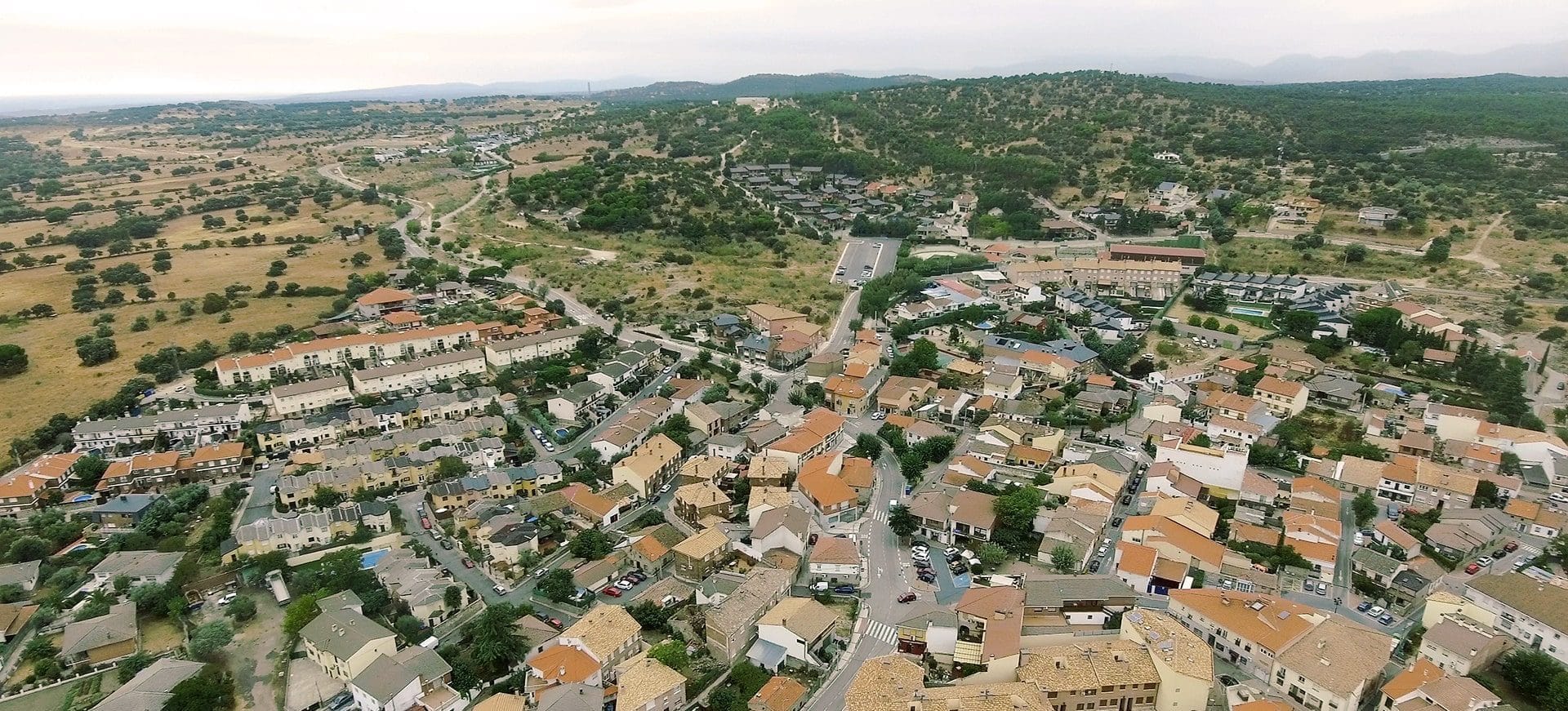 cropped fondo carrusel navalagamella 1 min.jpg